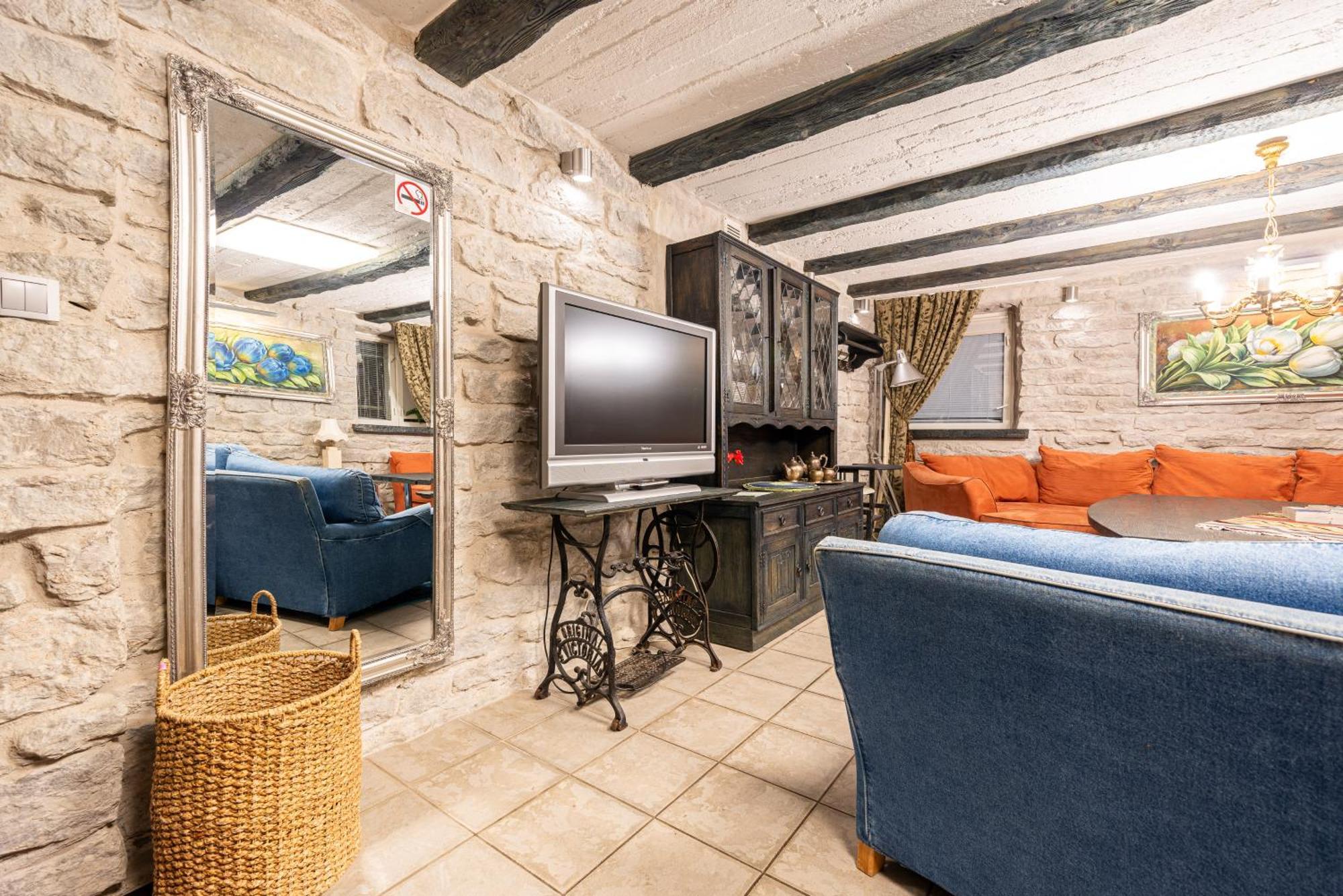 Videviku Villa Apartments Талин Екстериор снимка